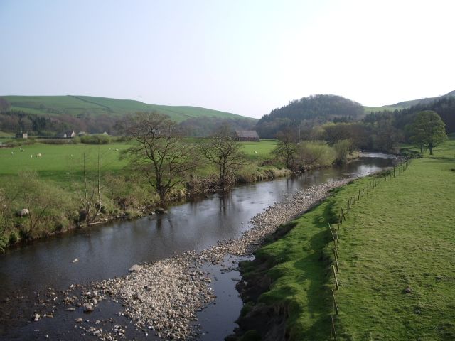 File:River Hodder - geograph.org.uk - 402397.jpg