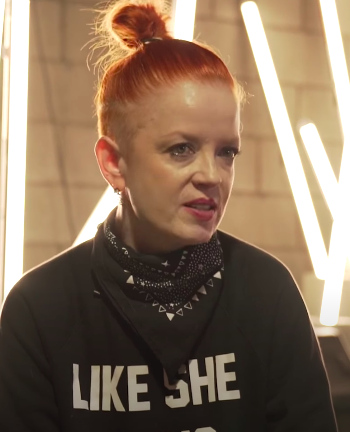 File:Shirley Manson screenshot.png