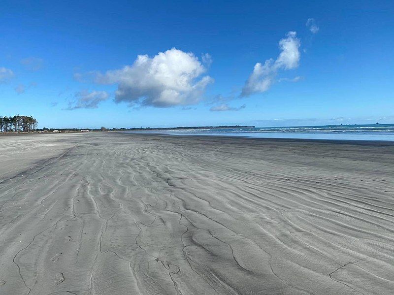 File:Carters Beach- Sand.jpg