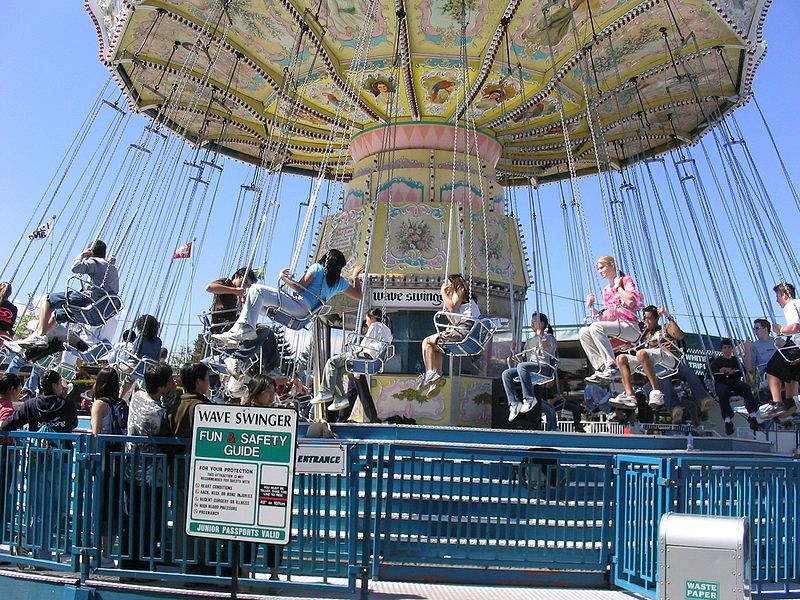 File:Wave SwingerPlayland.JPG