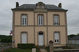 The town hall of Saint-Denis-des-Coudrais