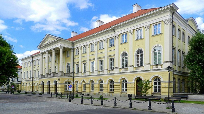 File:Kazimierz Palace.JPG